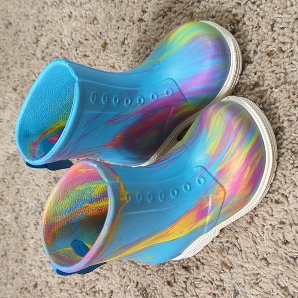 Native Shoes Other - Native rubber boots